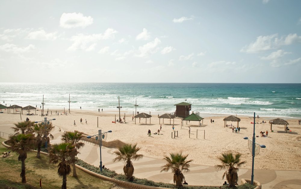 חוף הים ראשון לציון depositphotos