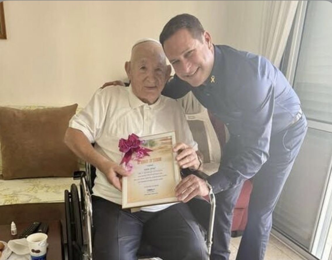 מתוך עמוד הפייסבוק של רז קינסטליך