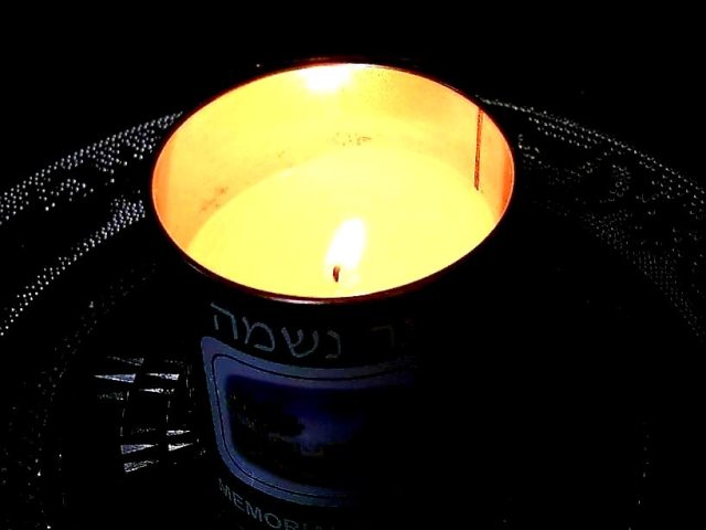נר נשמה 