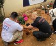 ט״ו בשבט של צמיחה וחיבור: נטיעת עצים במרכז רב־נכויות בבת ים