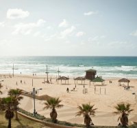 חוף הים ראשון לציון depositphotos