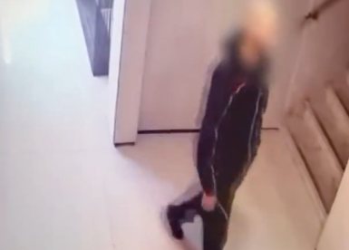 החשוד ברצח מגיע למשרד עורך הדין לפני הרצח