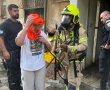 שריפה בבניין מגורים ברחוב ביאליק: עשרות דיירים חולצו