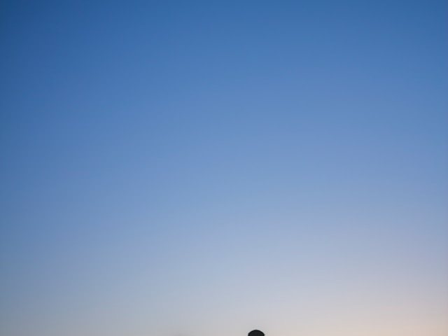 קרדיט-Photo by Caleb Ekeroth on Unsplash