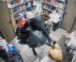 נעלו את העובדים: תושב מזרח ירושלים וחברו שדדו תחנת דלק באיומי אקדח